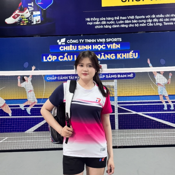 Áo cầu lông Taro TR025-A36 Nữ - Hồng chính hãng