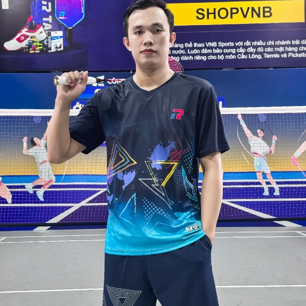 Áo cầu lông Taro TR025-A35 Nam - Đen chính hãng